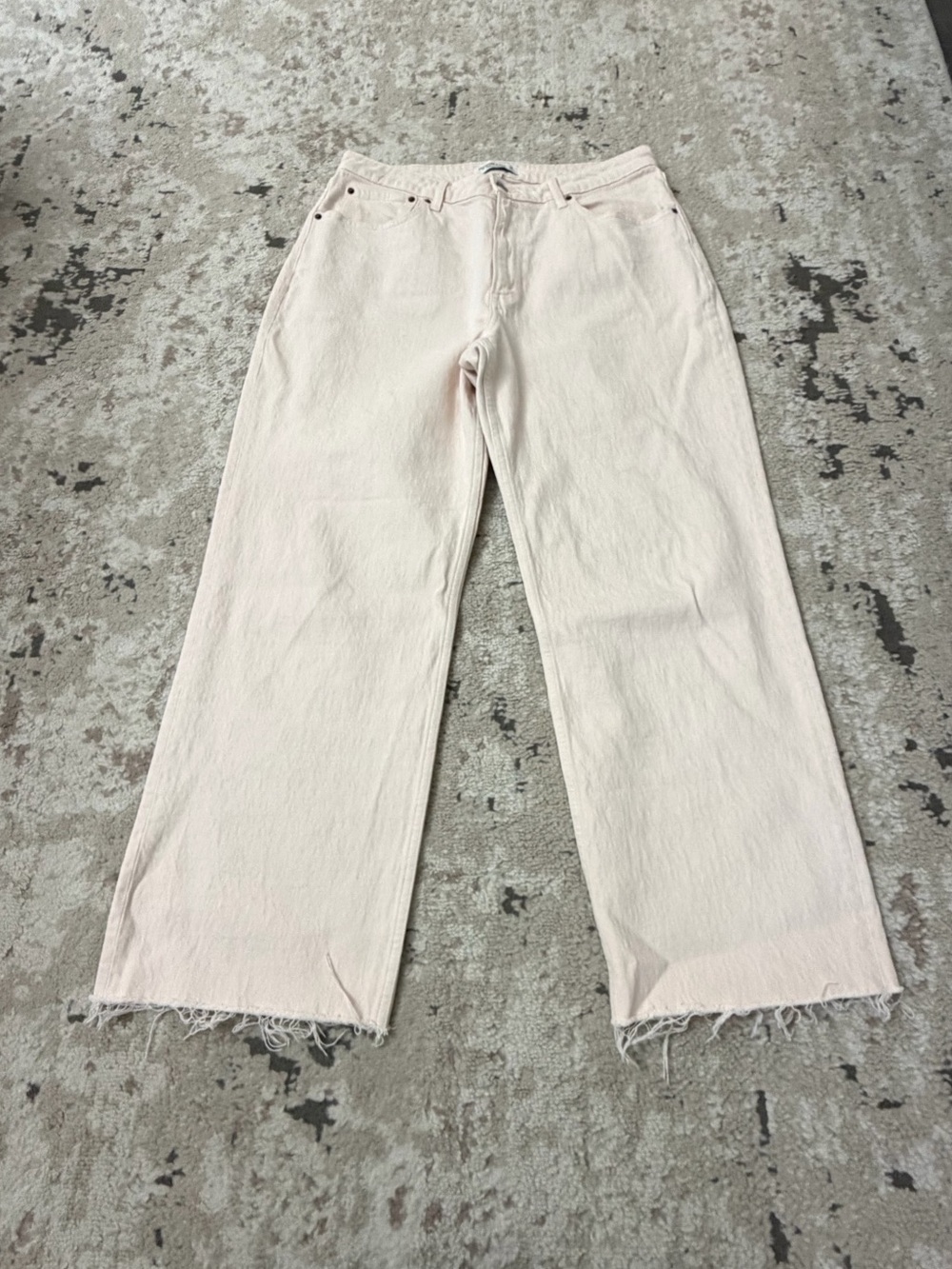 Abercrombie The 90s Relaxed High Rise Jeans Size 14 Regular in Pink